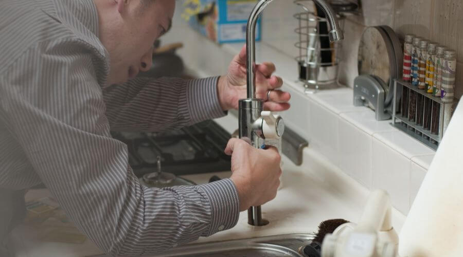Professional sink repair in Lyons, MI